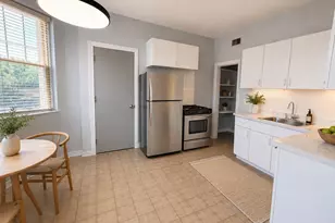 394 Riverway, Boston, MA 02115 - Photo 6