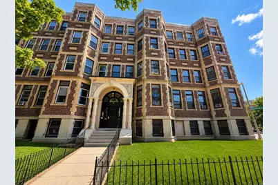 394 Riverway #10, Boston, MA 02115 - Photo 1