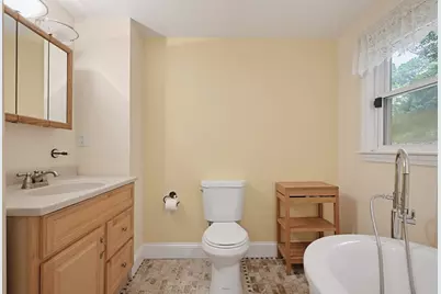 34 Sarah St, Randolph, MA 02368 - Photo 18