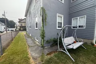 44 Ashland St, Medford, MA 02155 - Photo 40