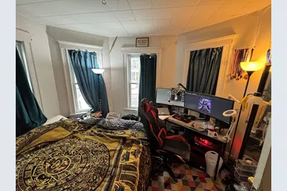 9 Burnham St #1, Somerville, MA 02145 - Photo 4