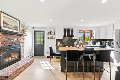 45 Cross St, Middleborough, MA 02346 - Photo 8