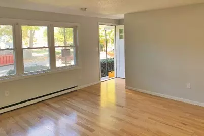 1 Elm Ct #06, North Andover, MA 01845 - Photo 8