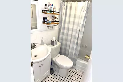 120A Babcock St #B4, Brookline, MA 02446 - Photo 6