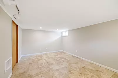 42 Neillian Street #42, Bedford, MA 01730 - Photo 16