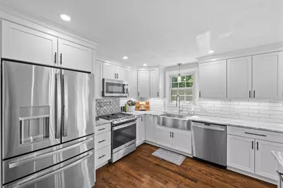 22 Barnard St, Shrewsbury, MA 01545 - Photo 10