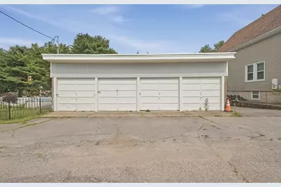 104 Stephen St, Dartmouth, MA 02748 - Photo 2