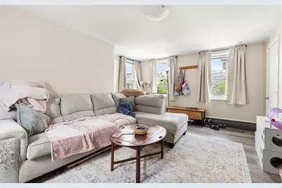 8 Saunders St, Salem, MA 01970 - Photo 14