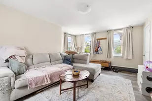 8 Saunders St, Salem, MA 01970 - Photo 14