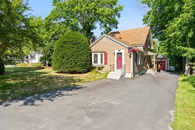 446 Plymouth St, Abington, MA 02351 - Photo 2