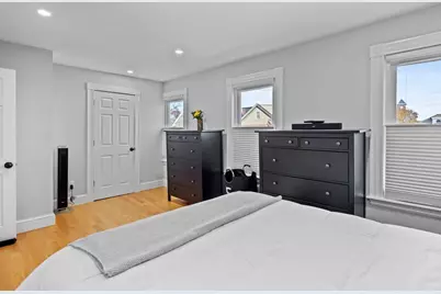 14 Everett #14-2, Medford, MA 02155 - Photo 2