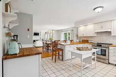 162 Main St, Southborough, MA 01772 - Photo 6