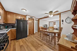 19 Pinehill St, Taunton, MA 02780 - Photo 20