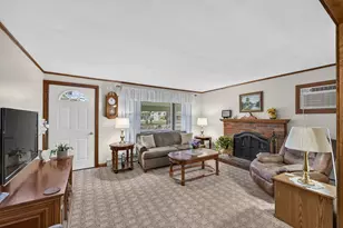 19 Pinehill St, Taunton, MA 02780 - Photo 24
