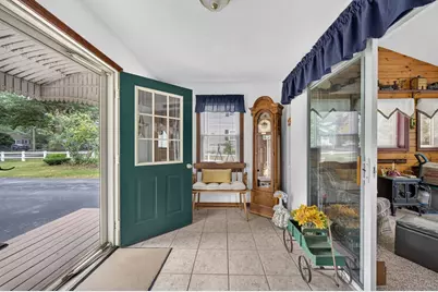 19 Pinehill St, Taunton, MA 02780 - Photo 16