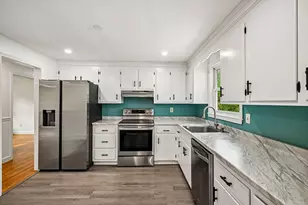 40 Scout Ln, North Attleboro, MA 02760 - Photo 2