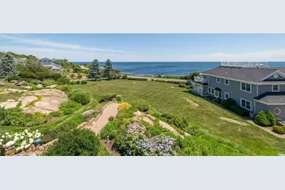 70 Grapevine Road #B, Gloucester, MA 01930 - Photo 2
