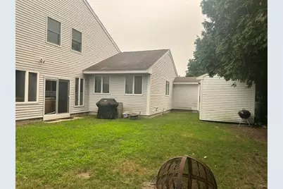 28 Farragut Street #2nd Fl., Lowell, MA 01854 - Photo 4