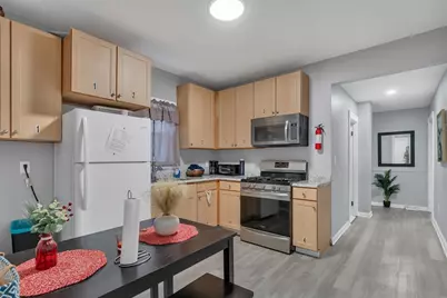 38 Mitchell St, Providence, RI 02907 - Photo 14