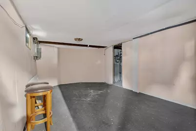 38 Mitchell St, Providence, RI 02907 - Photo 8
