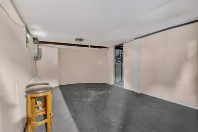 38 Mitchell St, Providence, RI 02907 - Photo 8