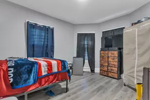 38 Mitchell St, Providence, RI 02907 - Photo 16
