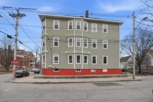 38 Mitchell St, Providence, RI 02907 - Photo 4