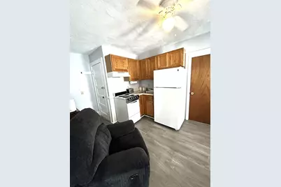 50 West Street #studio, Middleborough, MA 02346 - Photo 4