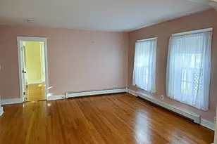 63 Maple Ave, Shrewsbury, MA 01545 - Photo 2