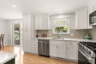15 Weathervane Road, Billerica, MA 01821 - Photo 2