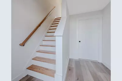 112 Genest St #18, Dracut, MA 01826 - Photo 2