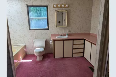 105 Clayton Drive, West Springfield, MA 01089 - Photo 18
