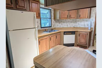 105 Clayton Drive, West Springfield, MA 01089 - Photo 6