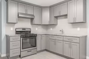 62 Temple St, Somerville, MA 02145 - Photo 2