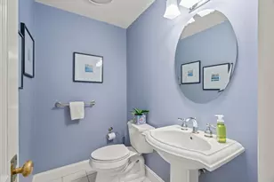 142 Beverly Rd, Brookline, MA 02467 - Photo 12