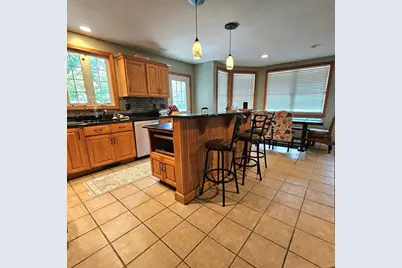 25 Robbins Ave, Dracut, MA 01826 - Photo 6