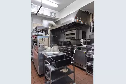233 Cardinal Medeiros Avenue #5, Cambridge, MA 02141 - Photo 16