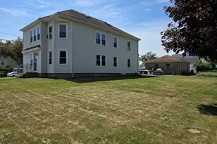 25 Slater St, Webster, MA 01570 - Photo 16