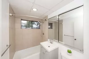 30 Shrewsbury Greens Dr, Shrewsbury, MA 01545 - Photo 12