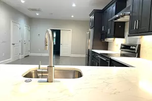 554 Massachusetts, Boston, MA 02118 - Photo 10