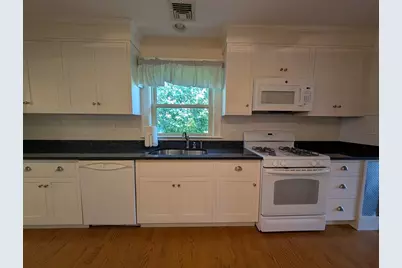 184 Parmenter Rd #2, Newton, MA 02465 - Photo 8