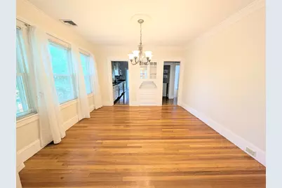 184 Parmenter Rd #2, Newton, MA 02465 - Photo 4