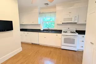 184 Parmenter Rd, Newton, MA 02465 - Photo 6