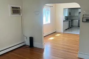 121 Clarence, Everett, MA 02149 - Photo 4
