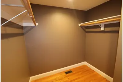 329 Bridge St, Dedham, MA 02026 - Photo 10