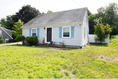 18 Gould Rd, Plymouth, MA 02360 - Photo 2