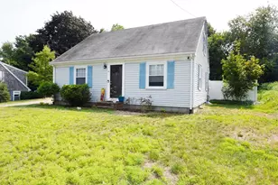 18 Gould Rd, Plymouth, MA 02360 - Photo 2