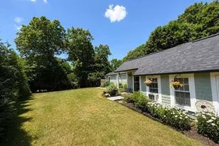 978 Main St, Hanover, MA 02339 - Photo 2