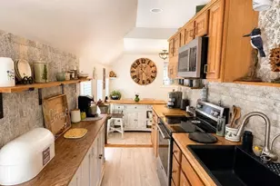 978 Main St, Hanover, MA 02339 - Photo 6