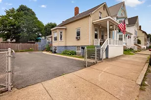 98 Parker St, New Bedford, MA 02740 - Photo 2